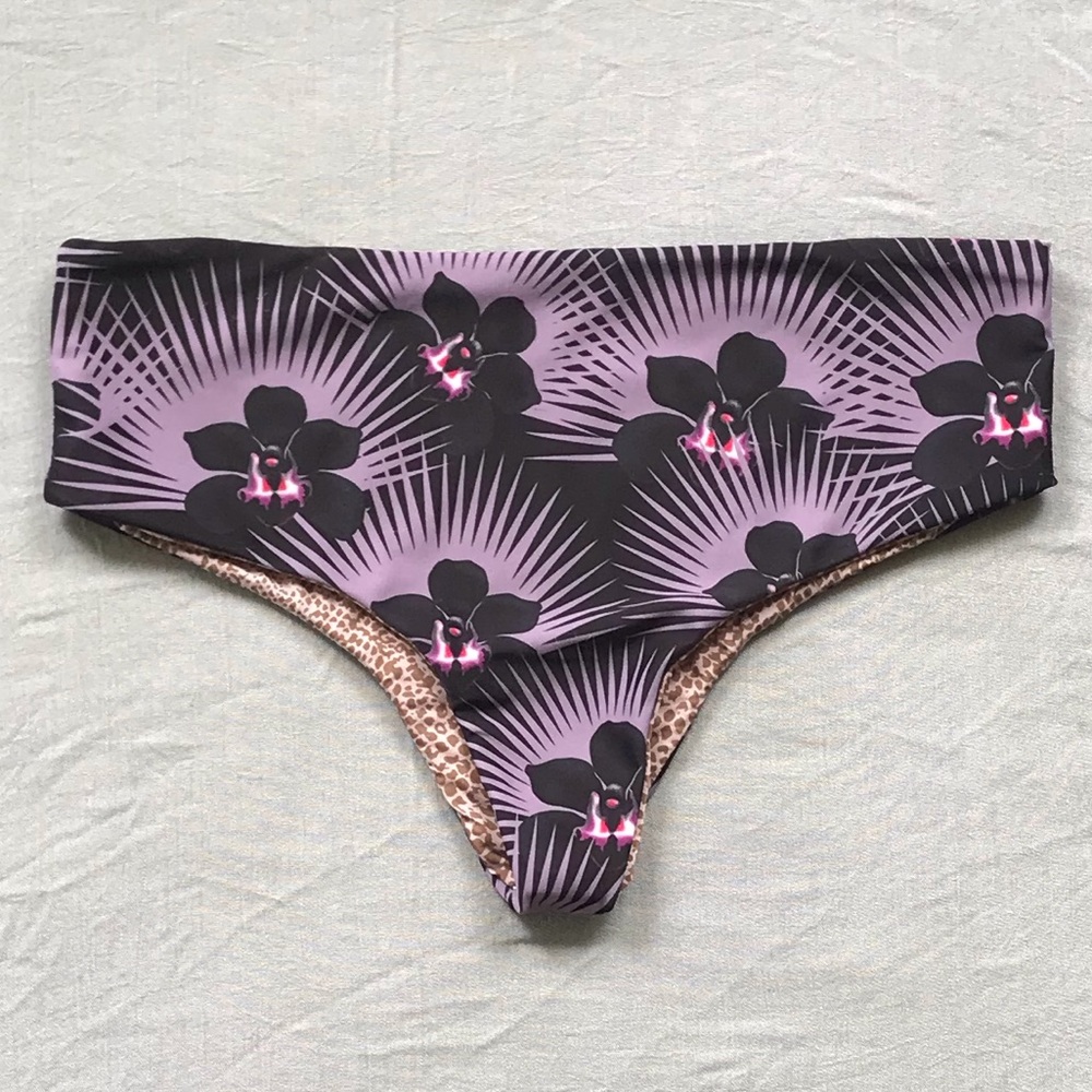 ❌SOLD❌Acacia Duke Bottoms in Modern Pacific SIZE M